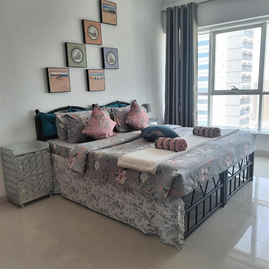 Beach Side Private Room At Sharjah-Dubai Border Exterior foto